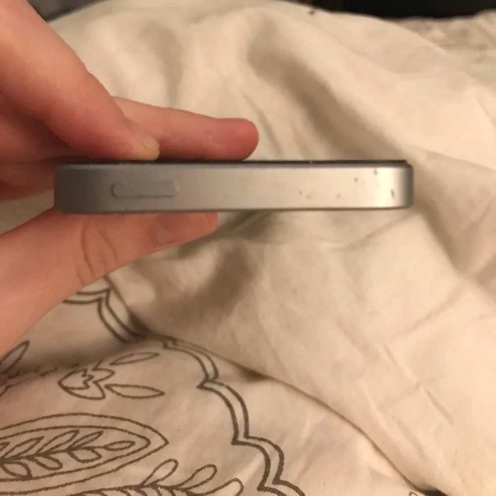 Apple iPhone SE 1st Generation - For Parts